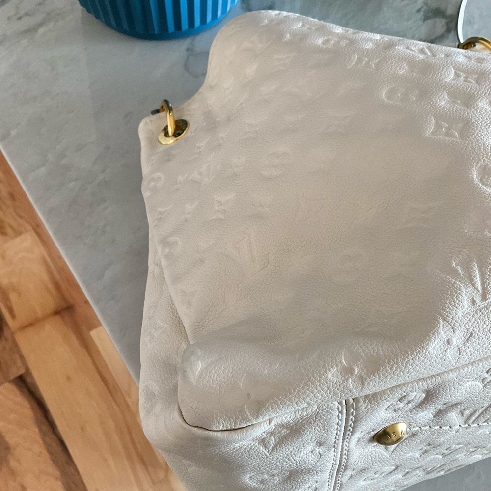 SOLD Amazing Louis Vuitton Artsy MM Cream - Picture 14 of 16